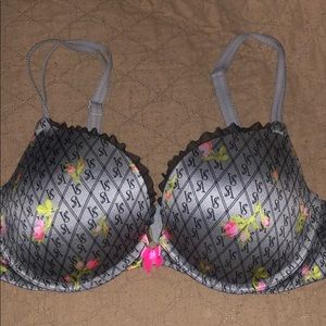 Victorias Secret Very Sexy push-up bra